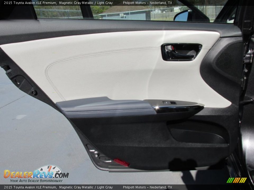 2015 Toyota Avalon XLE Premium Magnetic Gray Metallic / Light Gray Photo #17