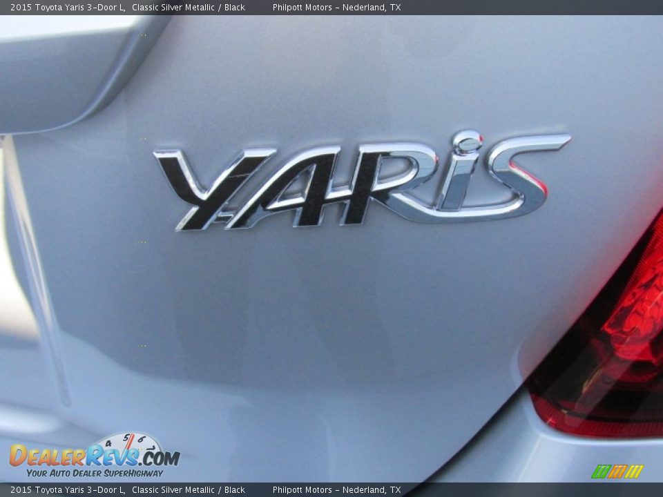 2015 Toyota Yaris 3-Door L Classic Silver Metallic / Black Photo #13