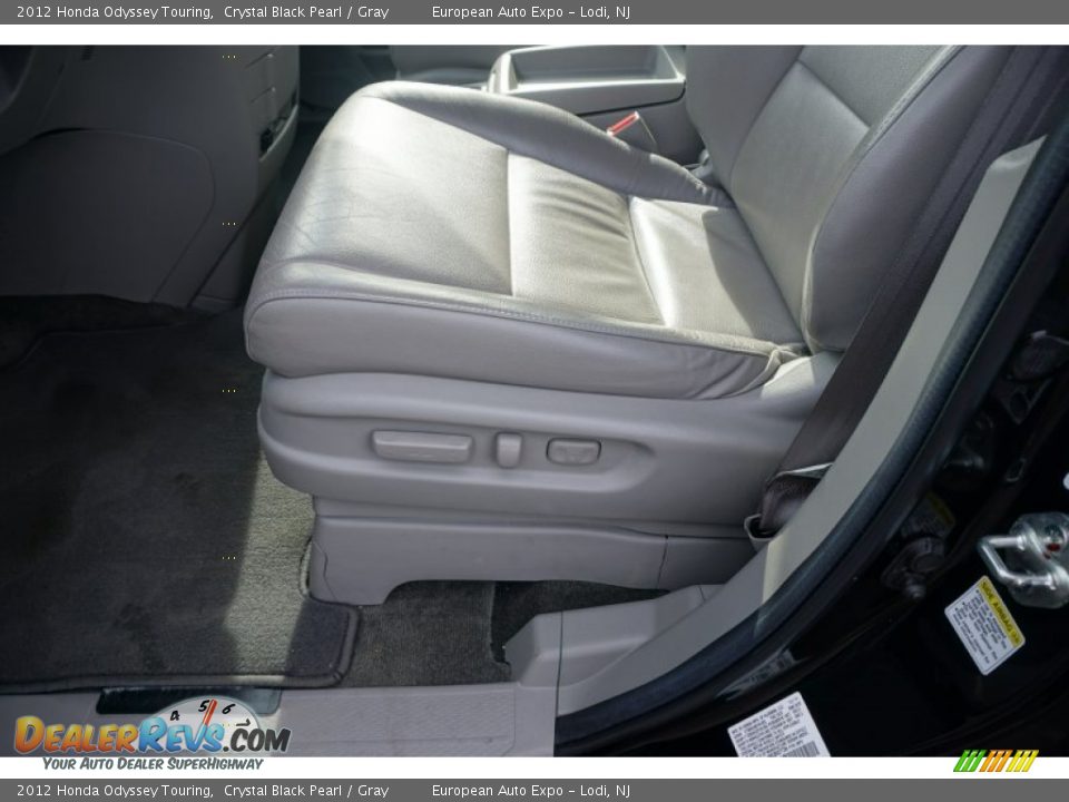 2012 Honda Odyssey Touring Crystal Black Pearl / Gray Photo #31