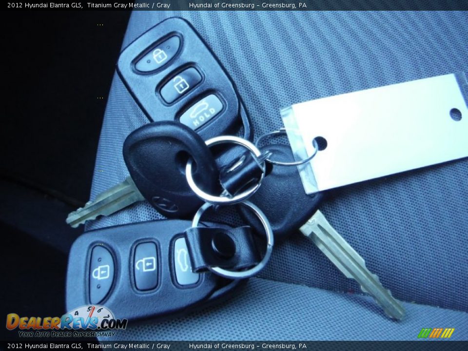 2012 Hyundai Elantra GLS Titanium Gray Metallic / Gray Photo #23