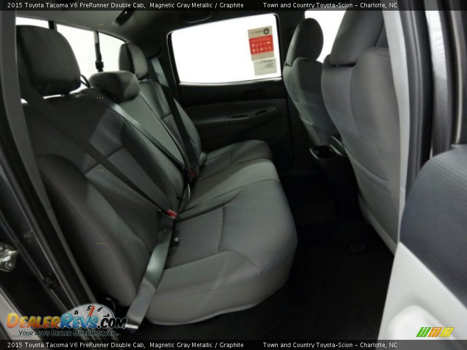 2015 Toyota Tacoma V6 PreRunner Double Cab Magnetic Gray Metallic / Graphite Photo #15