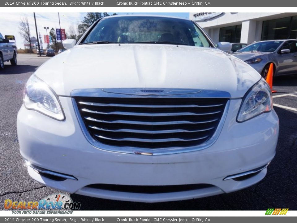 2014 Chrysler 200 Touring Sedan Bright White / Black Photo #2