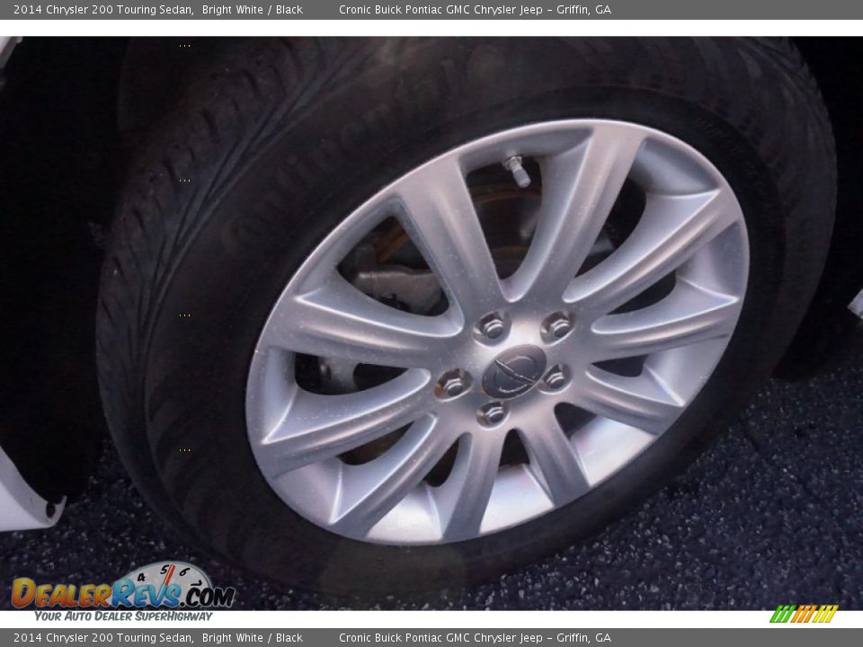 2014 Chrysler 200 Touring Sedan Bright White / Black Photo #9