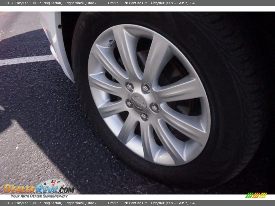 2014 Chrysler 200 Touring Sedan Bright White / Black Photo #13