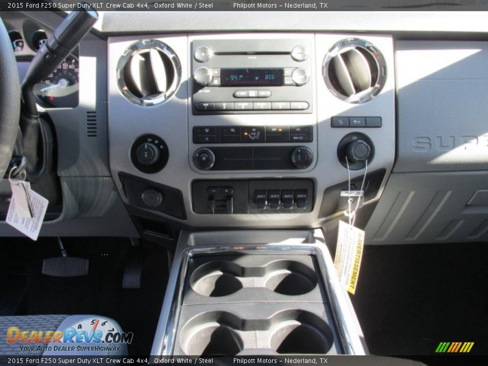 2015 Ford F250 Super Duty XLT Crew Cab 4x4 Oxford White / Steel Photo #28
