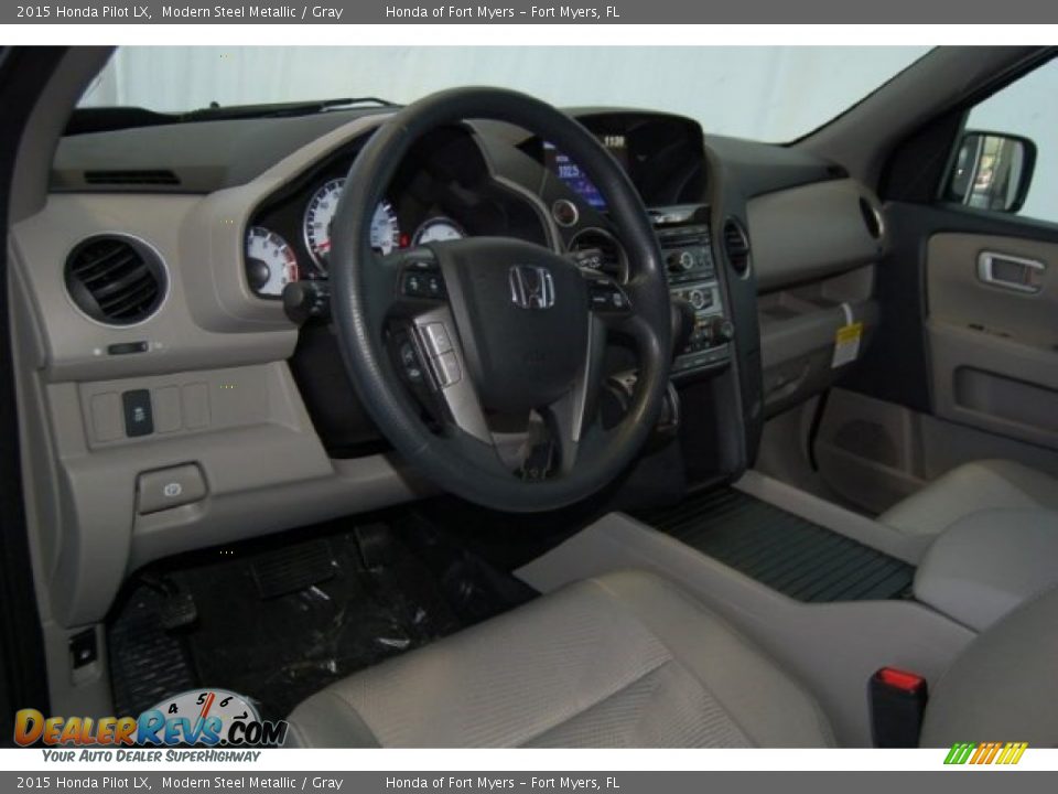 2015 Honda Pilot LX Modern Steel Metallic / Gray Photo #10