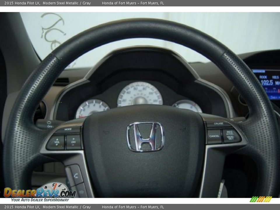 2015 Honda Pilot LX Modern Steel Metallic / Gray Photo #16