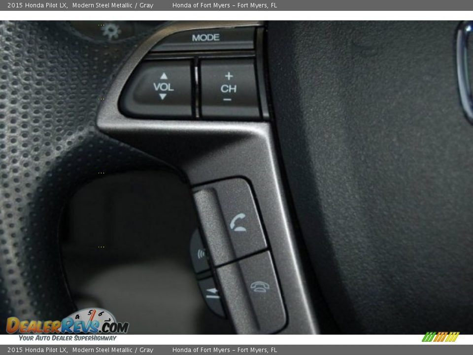 2015 Honda Pilot LX Modern Steel Metallic / Gray Photo #17
