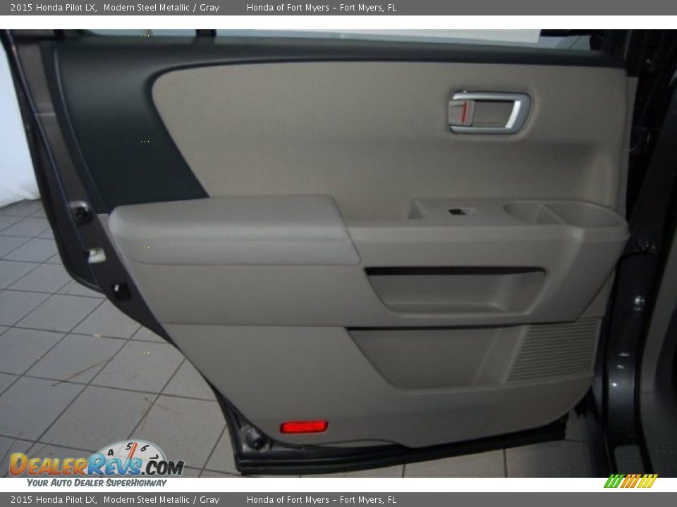 2015 Honda Pilot LX Modern Steel Metallic / Gray Photo #19