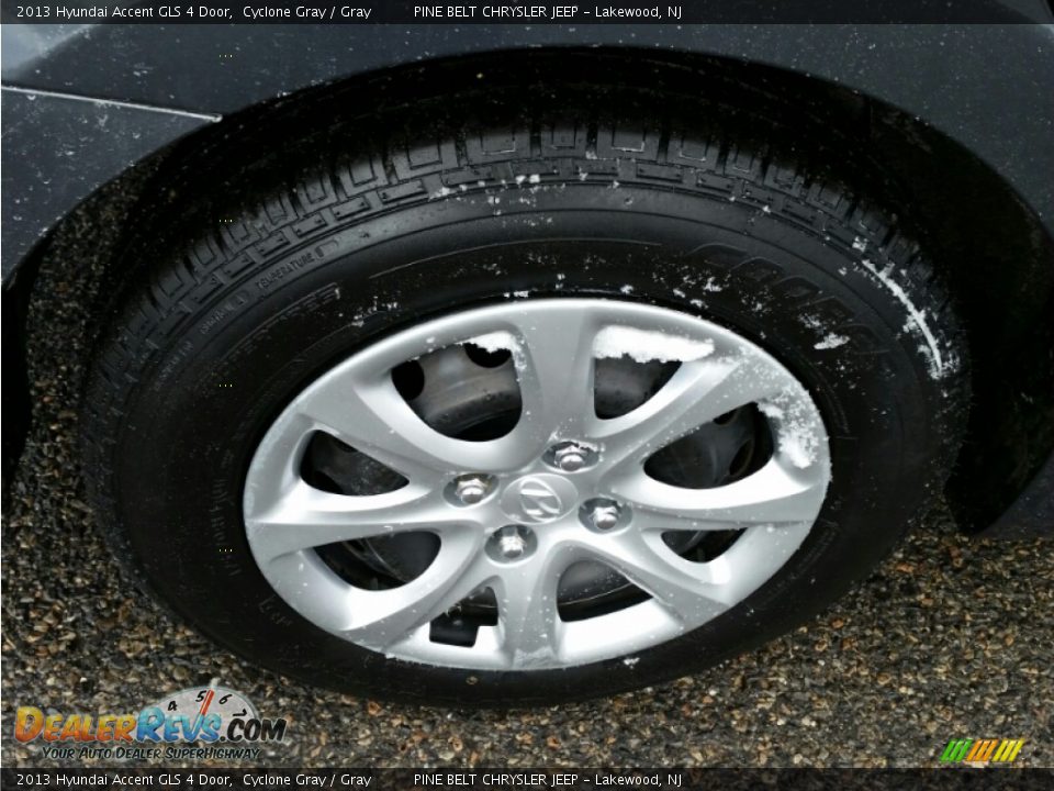 2013 Hyundai Accent GLS 4 Door Cyclone Gray / Gray Photo #4