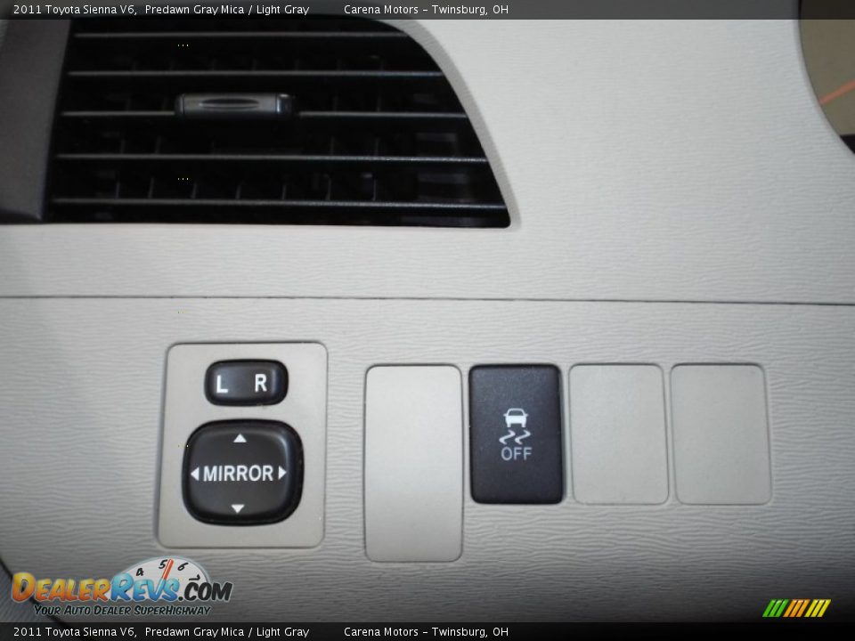 2011 Toyota Sienna V6 Predawn Gray Mica / Light Gray Photo #13