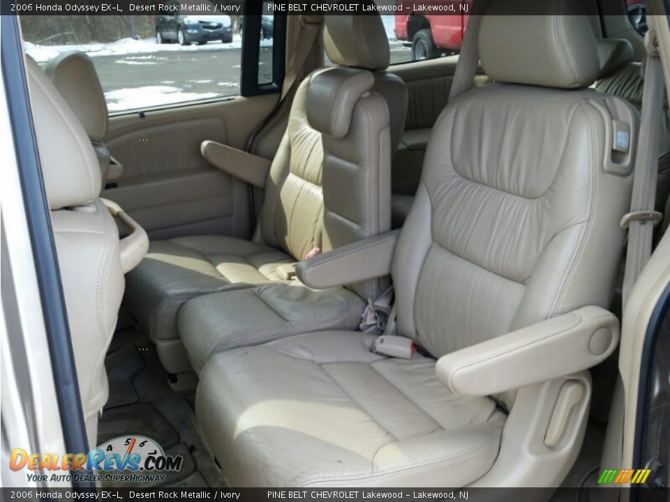 2006 Honda Odyssey EX-L Desert Rock Metallic / Ivory Photo #13