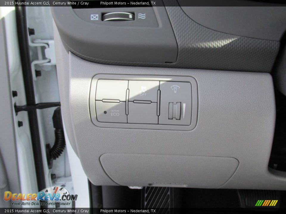 2015 Hyundai Accent GLS Century White / Gray Photo #30