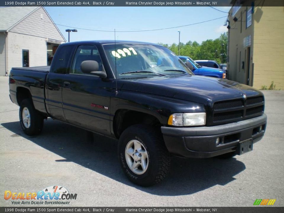 1998 Dodge Ram 1500 Sport Extended Cab 4x4 Black / Gray Photo #15