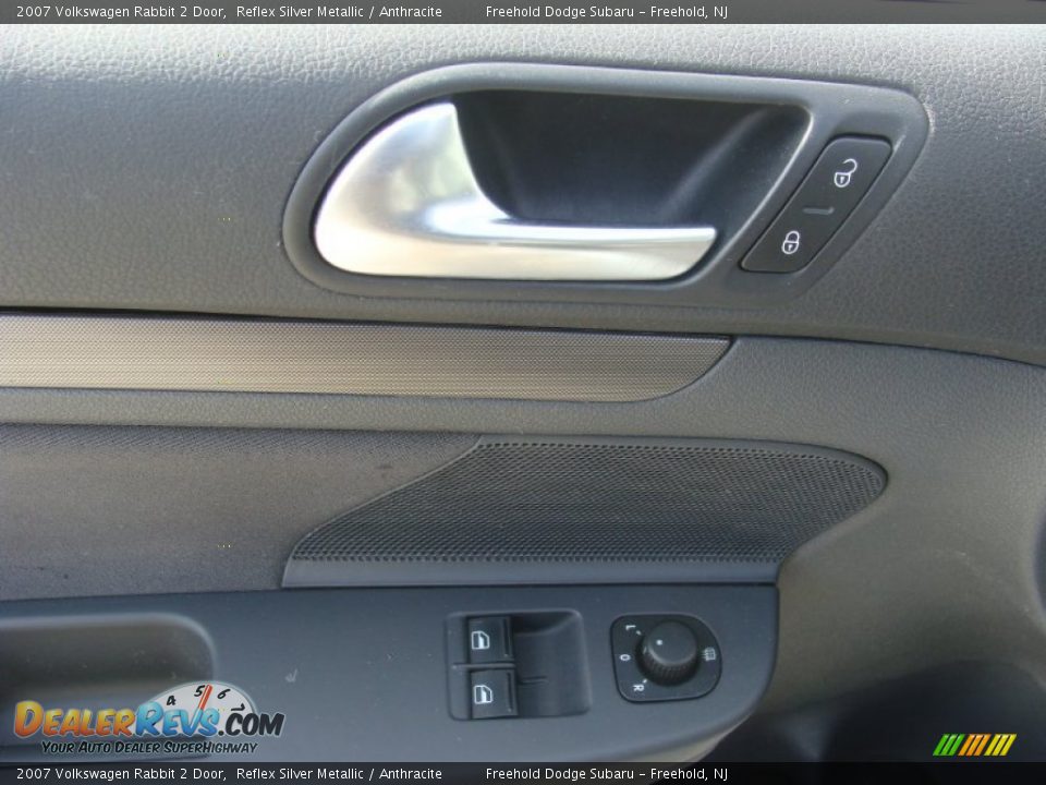 2007 Volkswagen Rabbit 2 Door Reflex Silver Metallic / Anthracite Photo #13