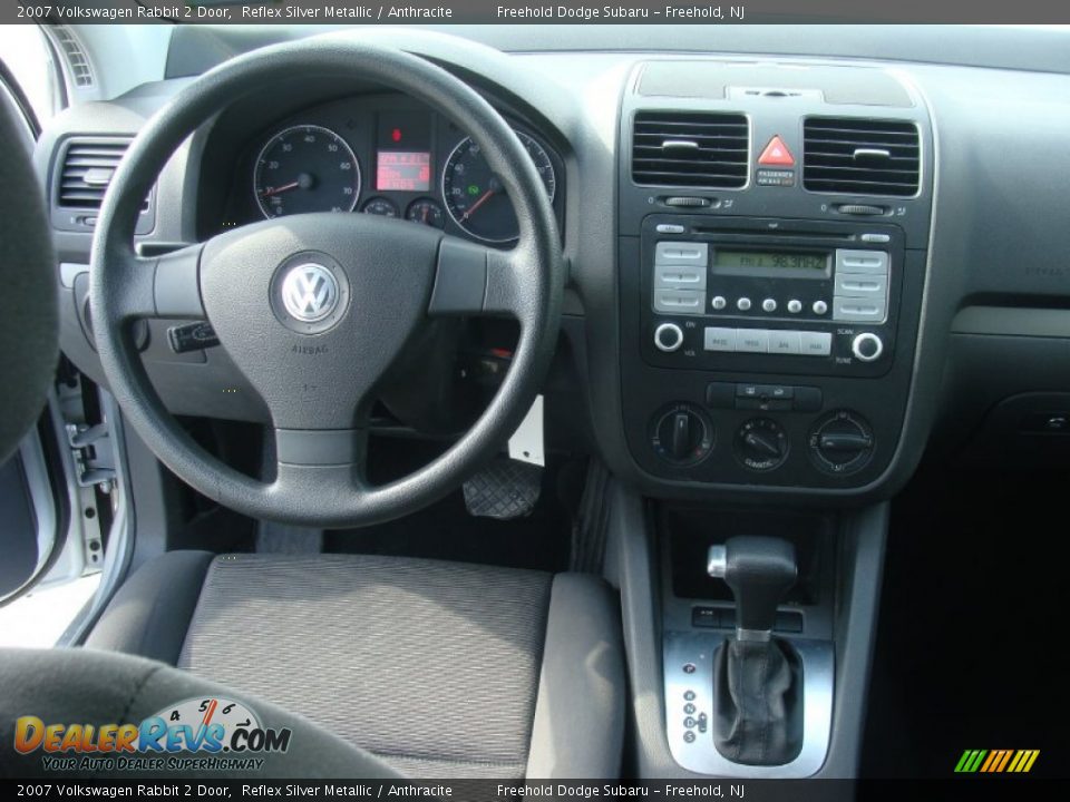 2007 Volkswagen Rabbit 2 Door Reflex Silver Metallic / Anthracite Photo #16