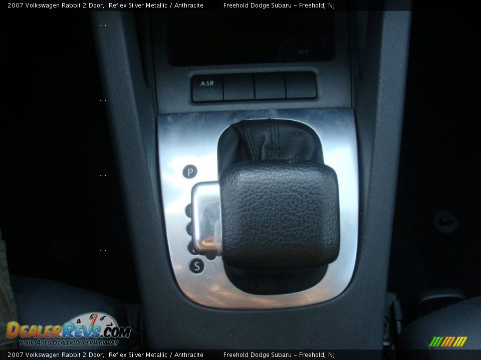 2007 Volkswagen Rabbit 2 Door Reflex Silver Metallic / Anthracite Photo #20