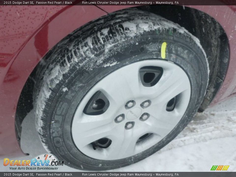 2015 Dodge Dart SE Passion Red Pearl / Black Photo #9