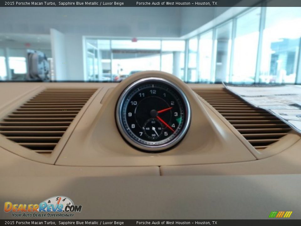 2015 Porsche Macan Turbo Gauges Photo #17