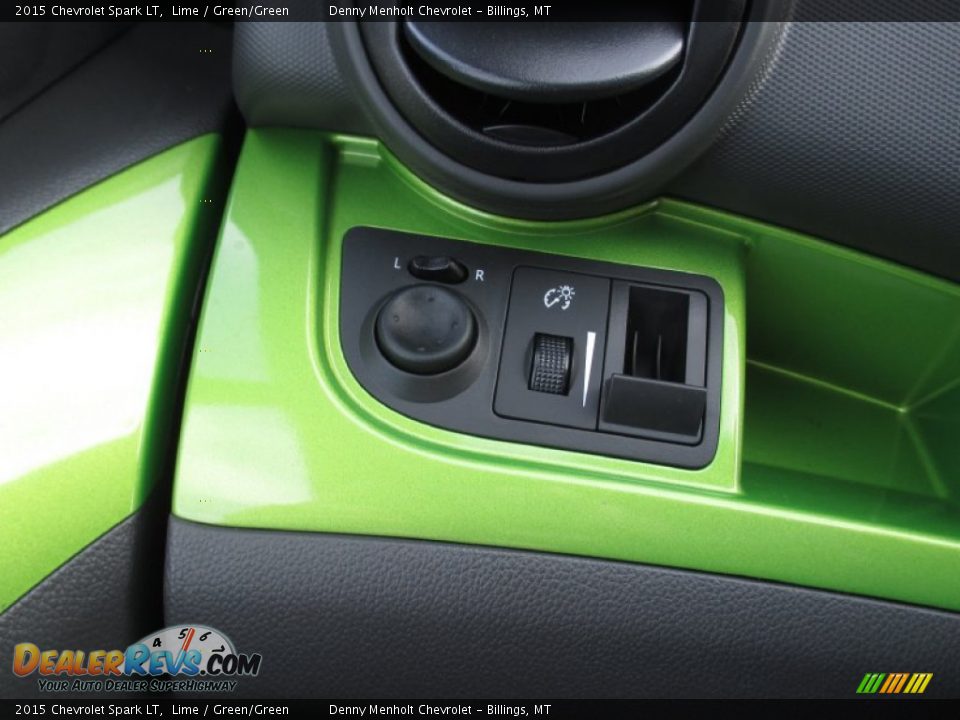 Controls of 2015 Chevrolet Spark LT Photo #15