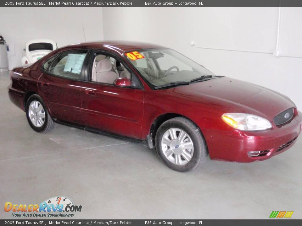 2005 Ford Taurus SEL Merlot Pearl Clearcoat / Medium/Dark Pebble Photo #1