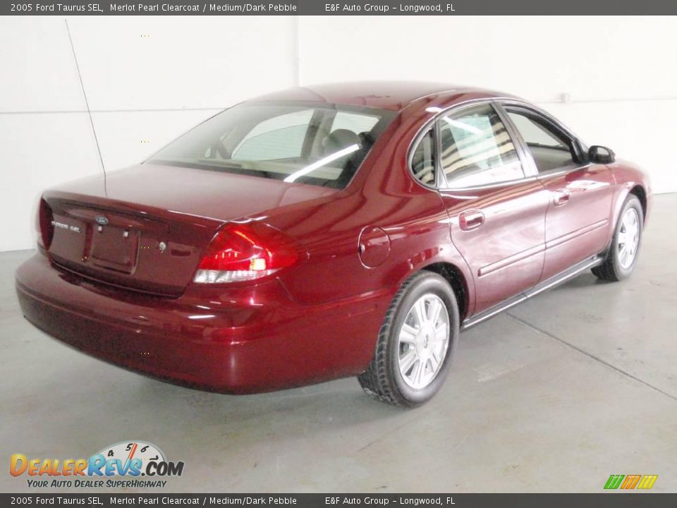 2005 Ford Taurus SEL Merlot Pearl Clearcoat / Medium/Dark Pebble Photo #5