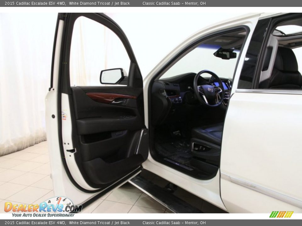 2015 Cadillac Escalade ESV 4WD White Diamond Tricoat / Jet Black Photo #4
