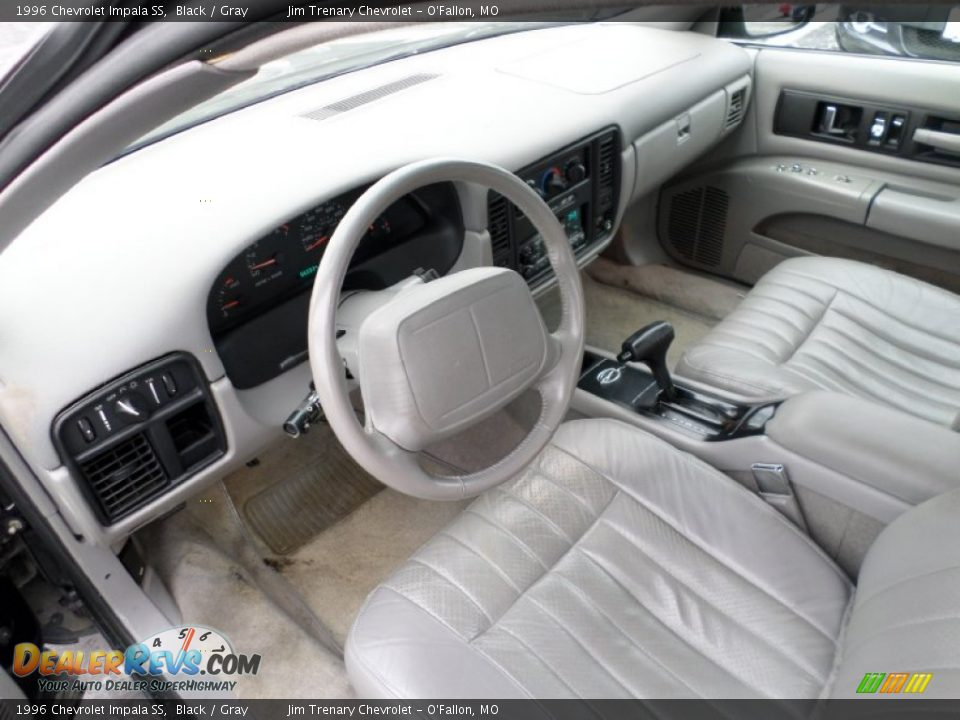Gray Interior - 1996 Chevrolet Impala SS Photo #20