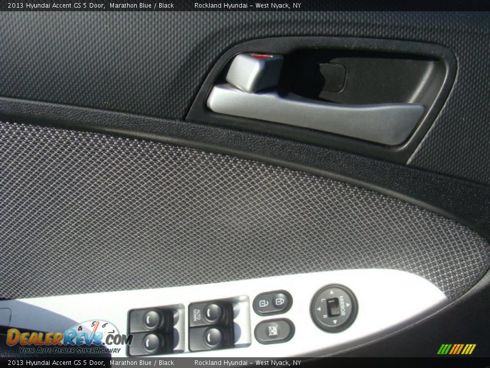 2013 Hyundai Accent GS 5 Door Marathon Blue / Black Photo #8