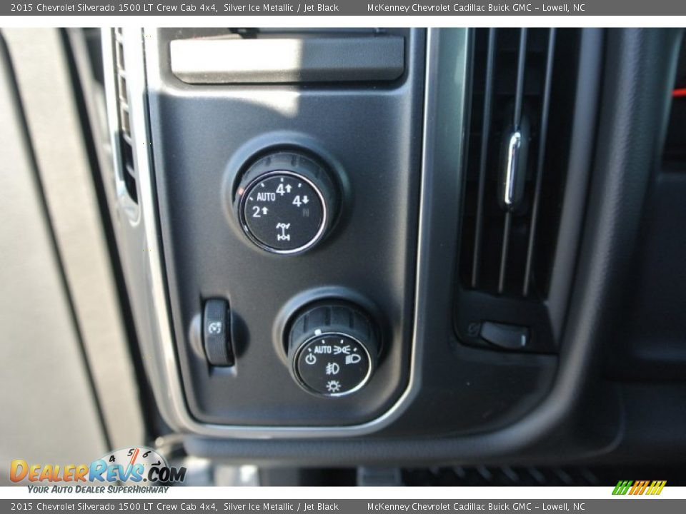 2015 Chevrolet Silverado 1500 LT Crew Cab 4x4 Silver Ice Metallic / Jet Black Photo #10