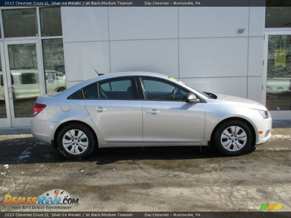 2013 Chevrolet Cruze LS Silver Ice Metallic / Jet Black/Medium Titanium Photo #2