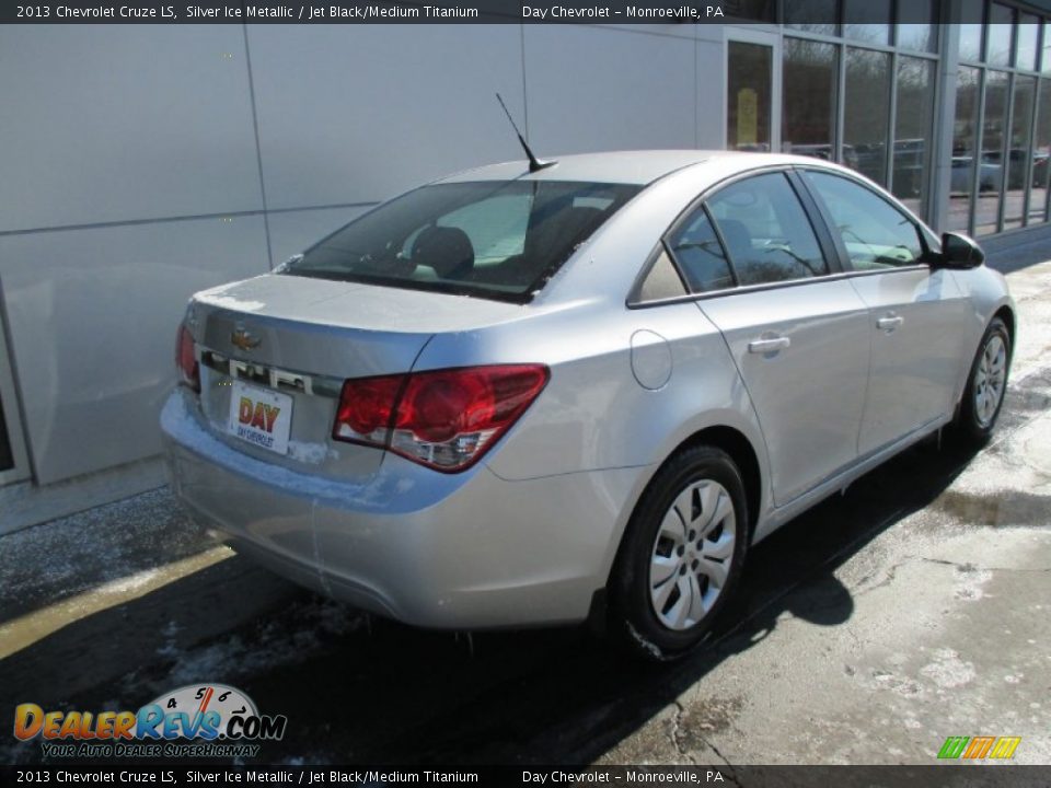 2013 Chevrolet Cruze LS Silver Ice Metallic / Jet Black/Medium Titanium Photo #4