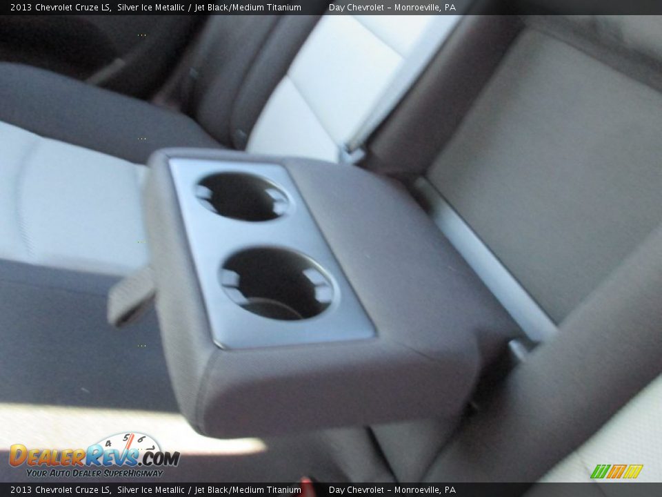2013 Chevrolet Cruze LS Silver Ice Metallic / Jet Black/Medium Titanium Photo #17