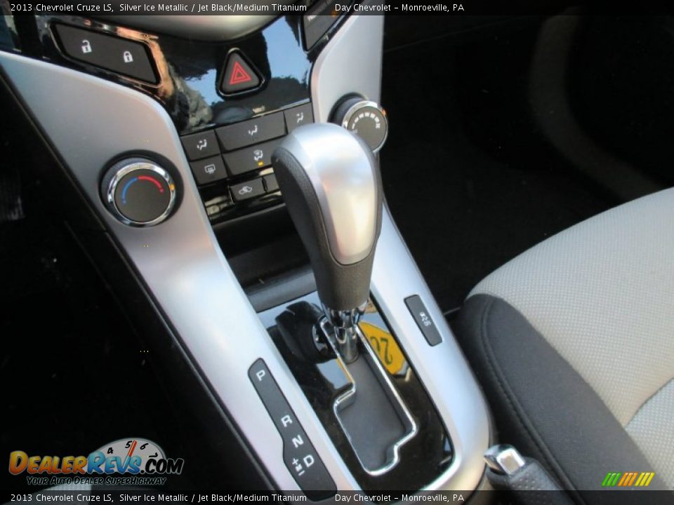2013 Chevrolet Cruze LS Silver Ice Metallic / Jet Black/Medium Titanium Photo #19