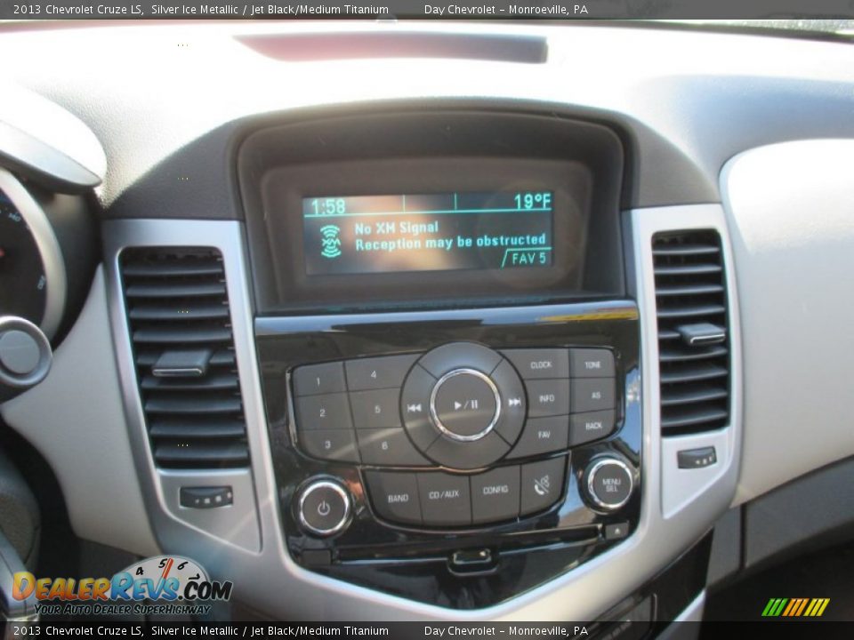 2013 Chevrolet Cruze LS Silver Ice Metallic / Jet Black/Medium Titanium Photo #20