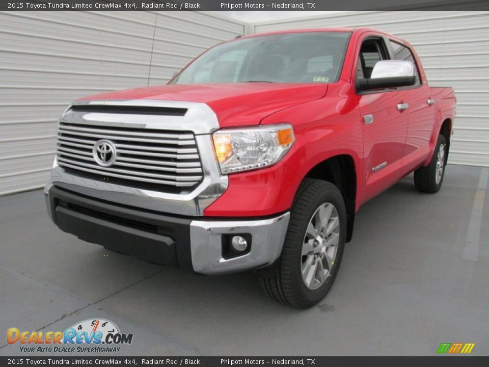Front 3/4 View of 2015 Toyota Tundra Limited CrewMax 4x4 Photo #7