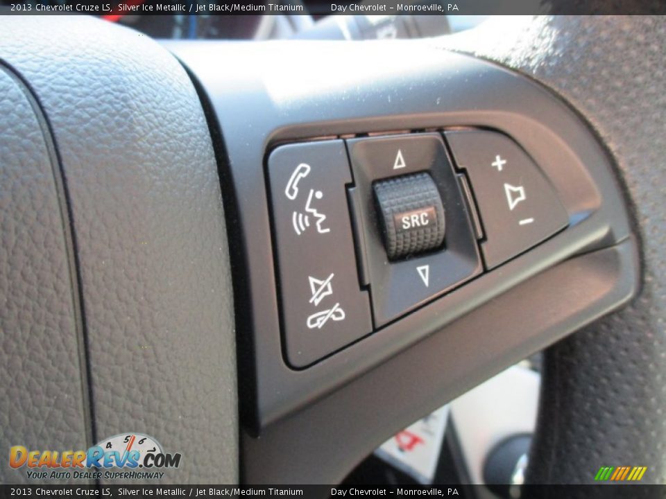 2013 Chevrolet Cruze LS Silver Ice Metallic / Jet Black/Medium Titanium Photo #23
