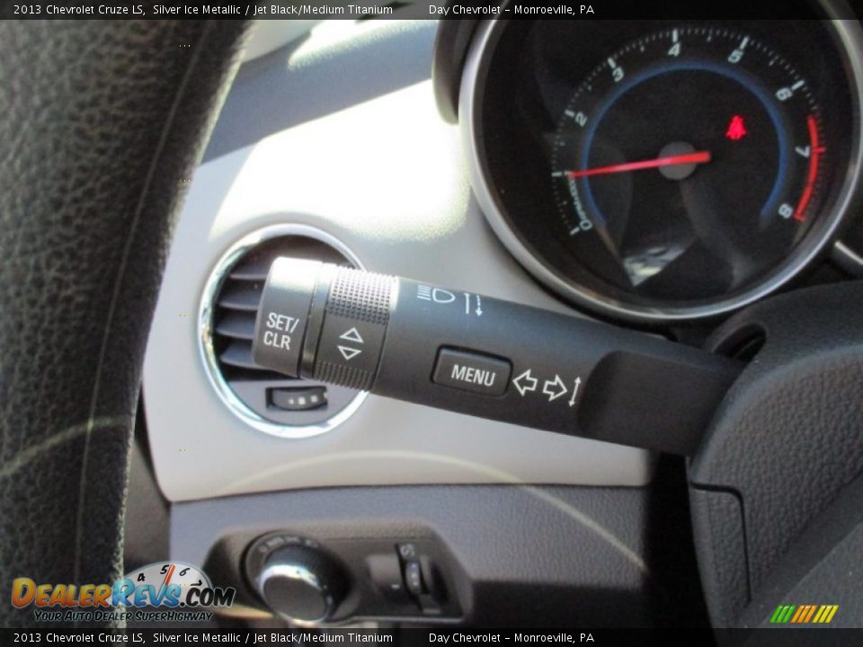 2013 Chevrolet Cruze LS Silver Ice Metallic / Jet Black/Medium Titanium Photo #28