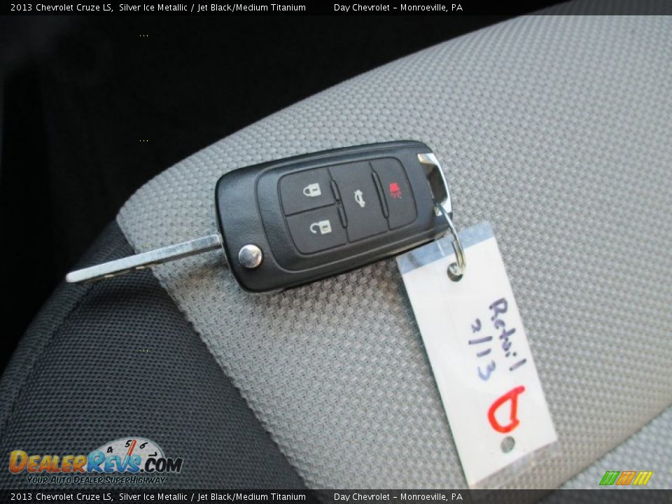 2013 Chevrolet Cruze LS Silver Ice Metallic / Jet Black/Medium Titanium Photo #30