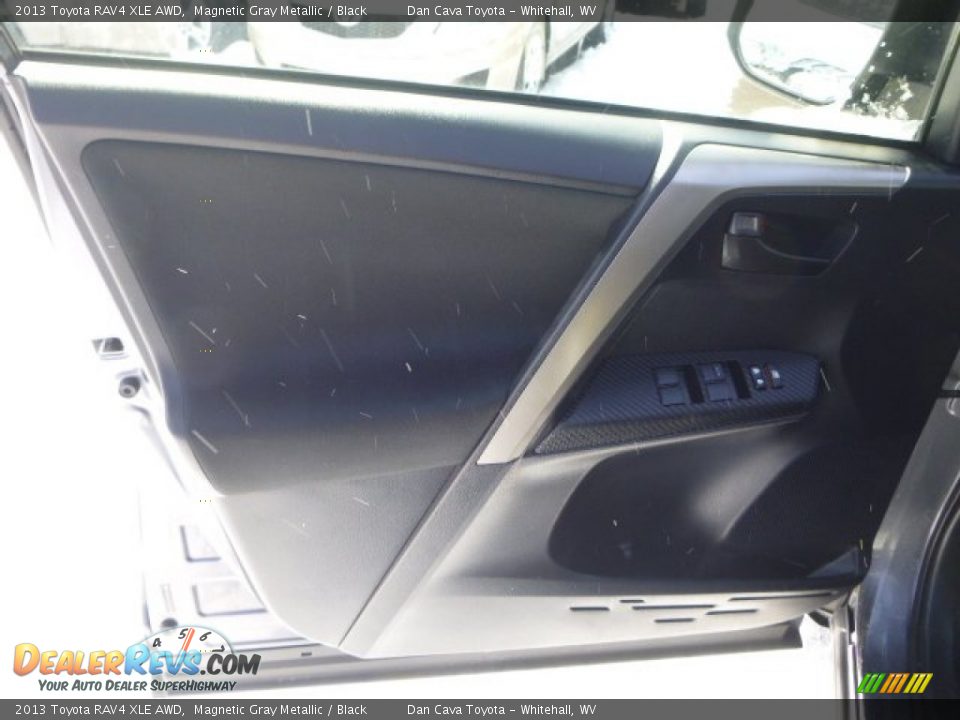 2013 Toyota RAV4 XLE AWD Magnetic Gray Metallic / Black Photo #17