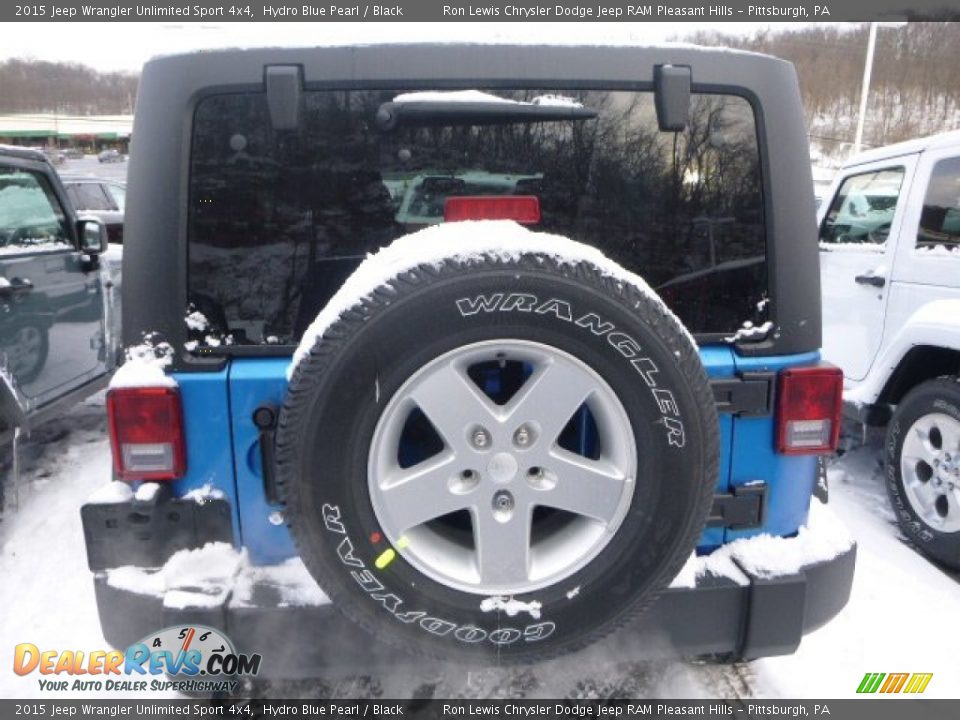 2015 Jeep Wrangler Unlimited Sport 4x4 Hydro Blue Pearl / Black Photo #3