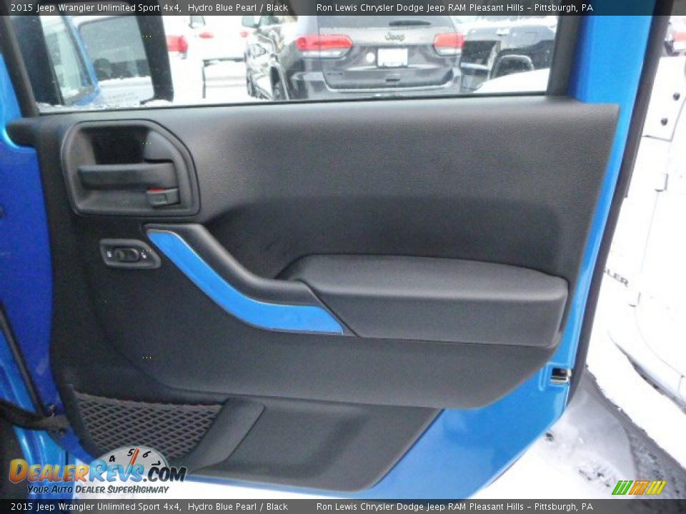 2015 Jeep Wrangler Unlimited Sport 4x4 Hydro Blue Pearl / Black Photo #8