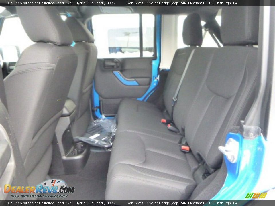 2015 Jeep Wrangler Unlimited Sport 4x4 Hydro Blue Pearl / Black Photo #12