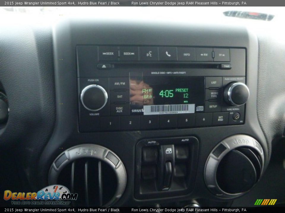 2015 Jeep Wrangler Unlimited Sport 4x4 Hydro Blue Pearl / Black Photo #17