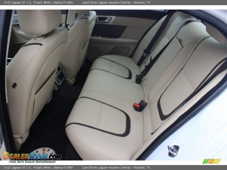 Rear Seat of 2015 Jaguar XF 3.0 Photo #25