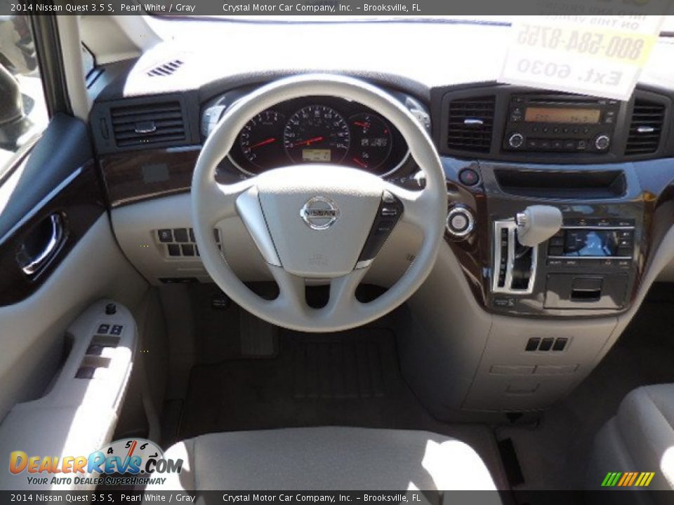 2014 Nissan Quest 3.5 S Pearl White / Gray Photo #7