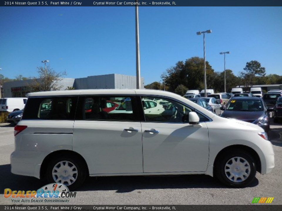 2014 Nissan Quest 3.5 S Pearl White / Gray Photo #11