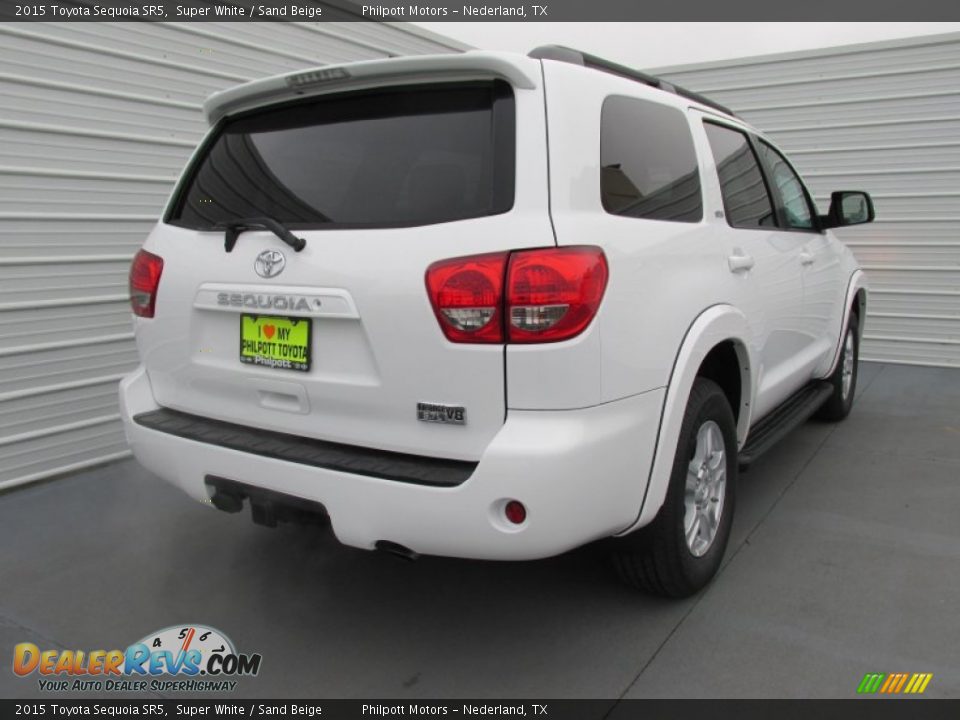 2015 Toyota Sequoia SR5 Super White / Sand Beige Photo #4