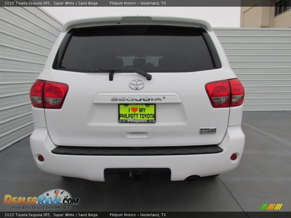 2015 Toyota Sequoia SR5 Super White / Sand Beige Photo #5