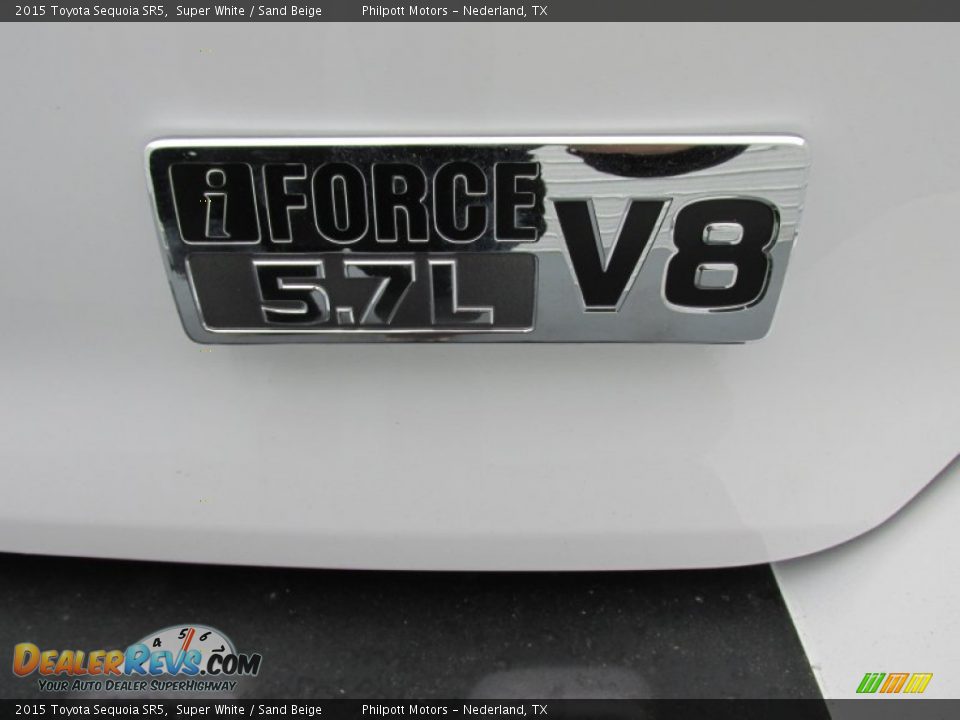 2015 Toyota Sequoia SR5 Super White / Sand Beige Photo #17